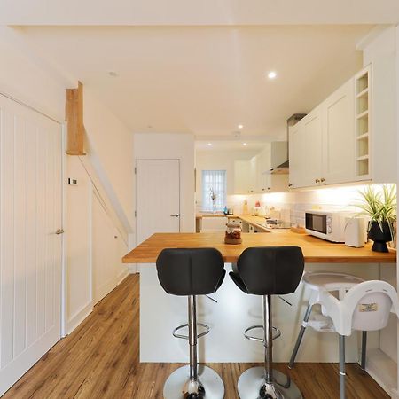 Hythe Townhouse Retreat 빌라 외부 사진